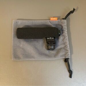 Sony ECM-GZ1M Gunzoom Microphone Multi Interface Shoe With Windscreen & Bag
